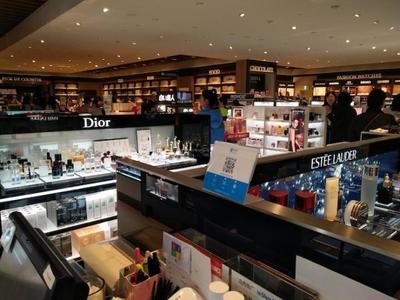 化妝品巨頭財報亮眼，日用百貨銷售中中國消費者成增長引擎